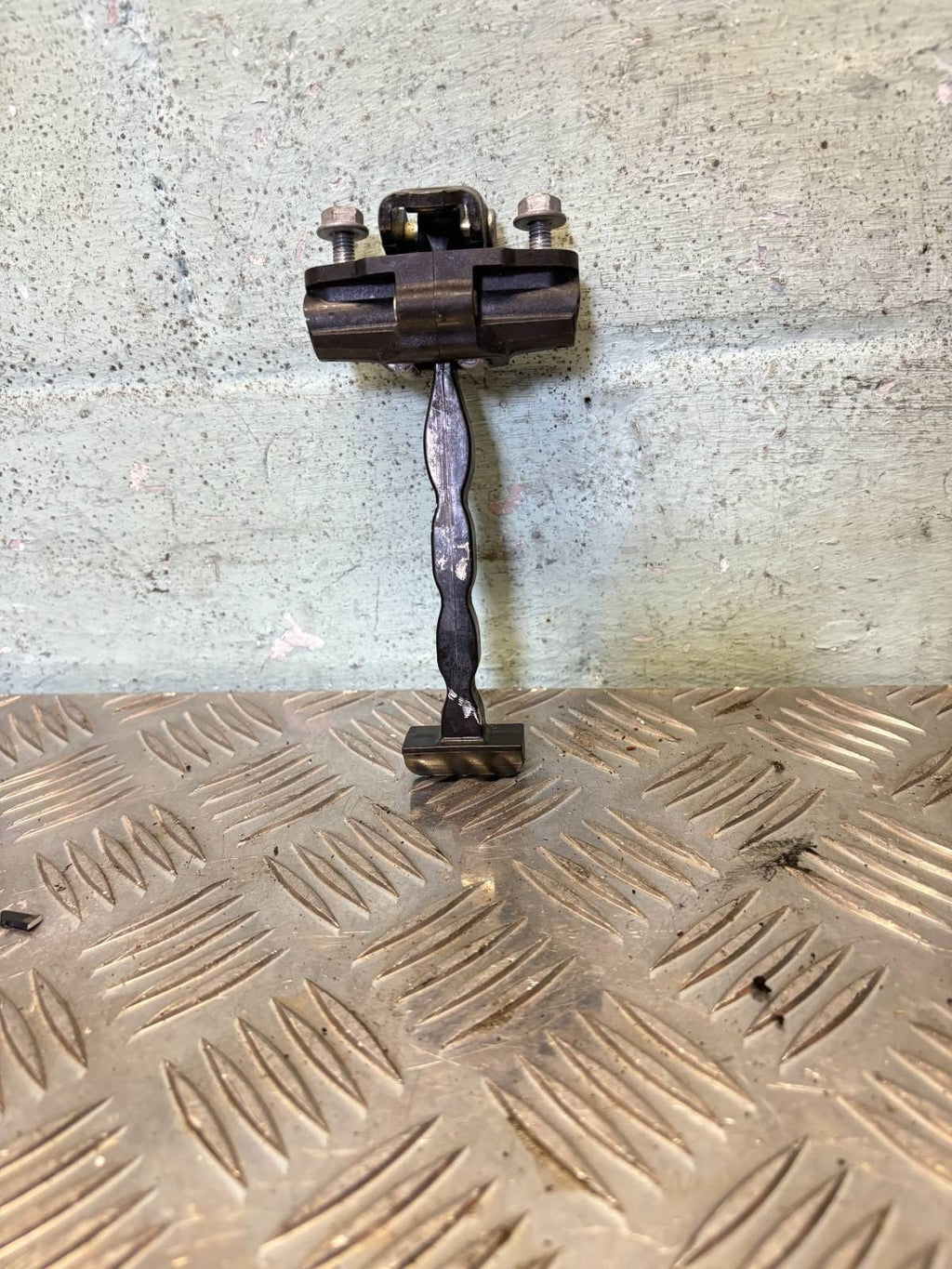 FORD FIESTA 2016-Front Right Door Check Strap