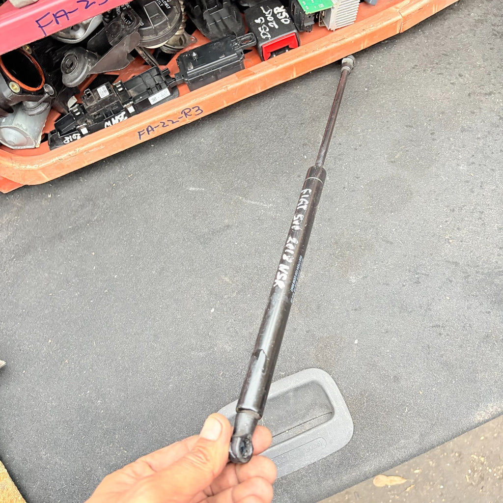 Fiat 500 Tailgate Gas Struts Rear Left Side 00517854120 2007-2024