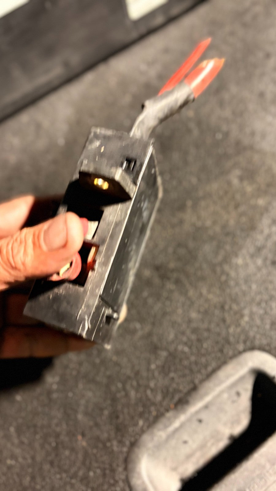 1999 BMW 2.3 BATTERY CABLE RELAY CONTROL MODULE
