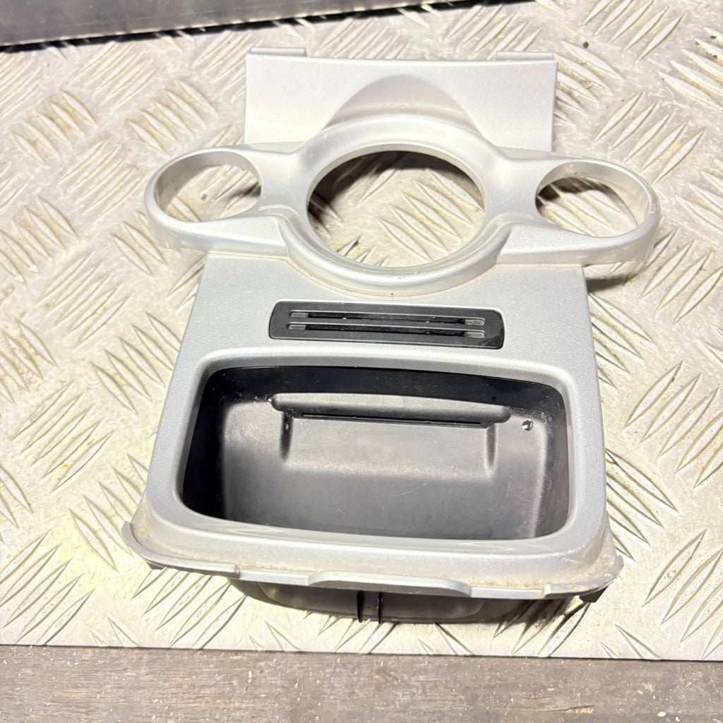 FORD FIESTA MK7 2009 HEAT AND A/C PANEL SURROUND TRIM 8A6118D422BF