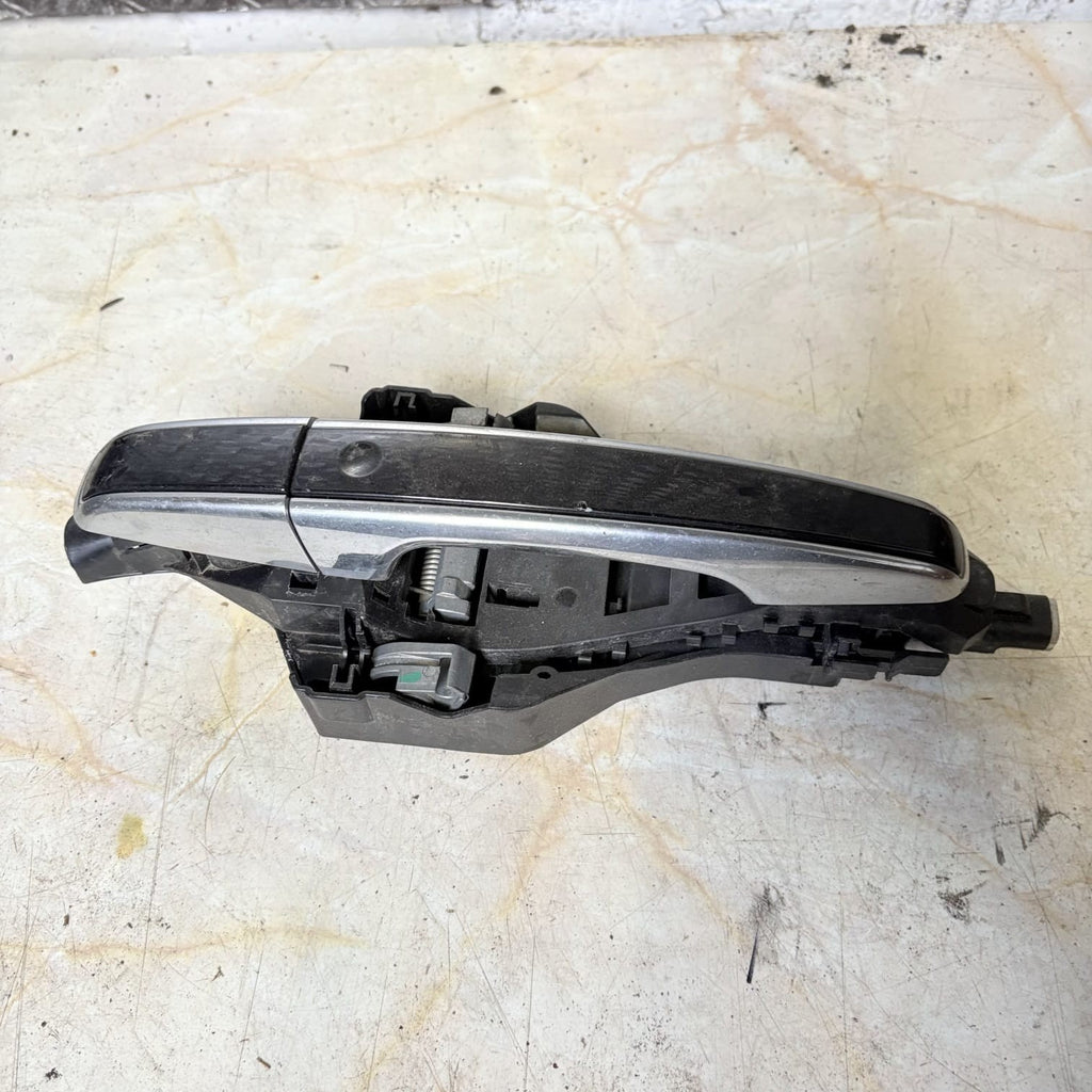 Discovery 5 L462 Passenger Rear Exterior Keyless Door Handle Grey & Chrome 2015
