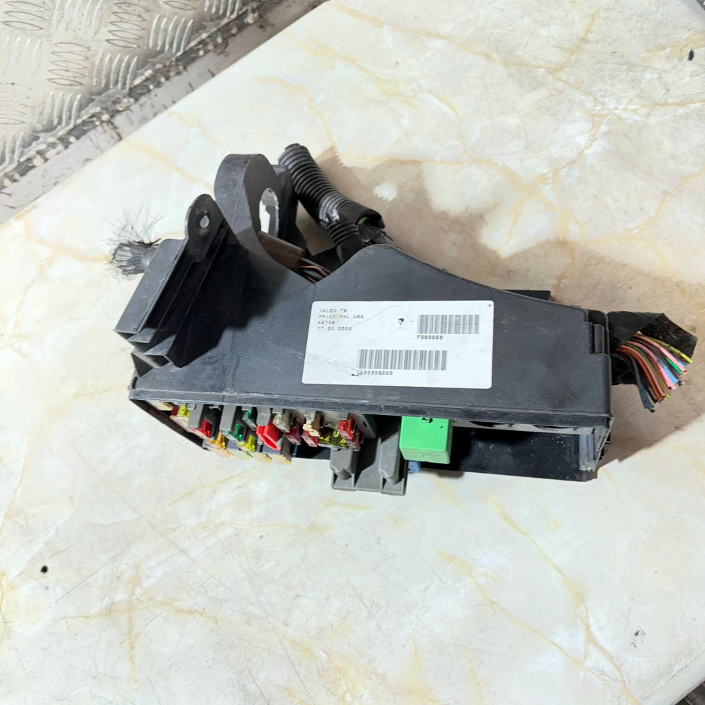 FIAT SCUDO 95-06 1.9D Fuse Box-Under Bonnet