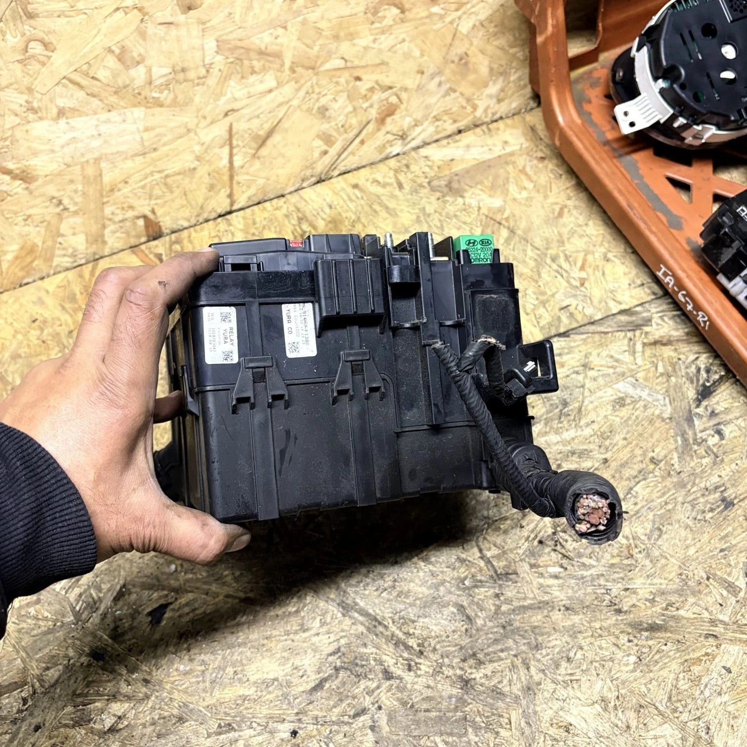 Kia Sportage 2018-2022 Petrol Engine Bay Fuse/Relay Box 914H0-F1380 91990F1540