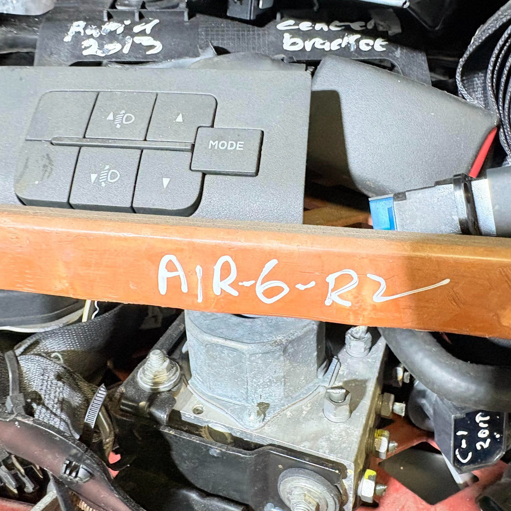 Honda Civic 2004 VSA off switch unit M304892