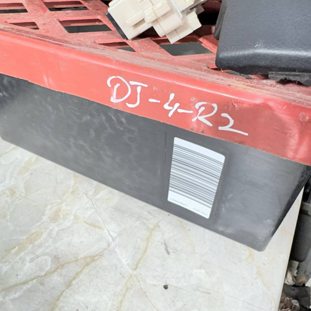 NISSAN JUKE DOOR HANDLE TRIM REAR RIGHT DRIVER SIDE 829601KA2A 2016 F15 MK1