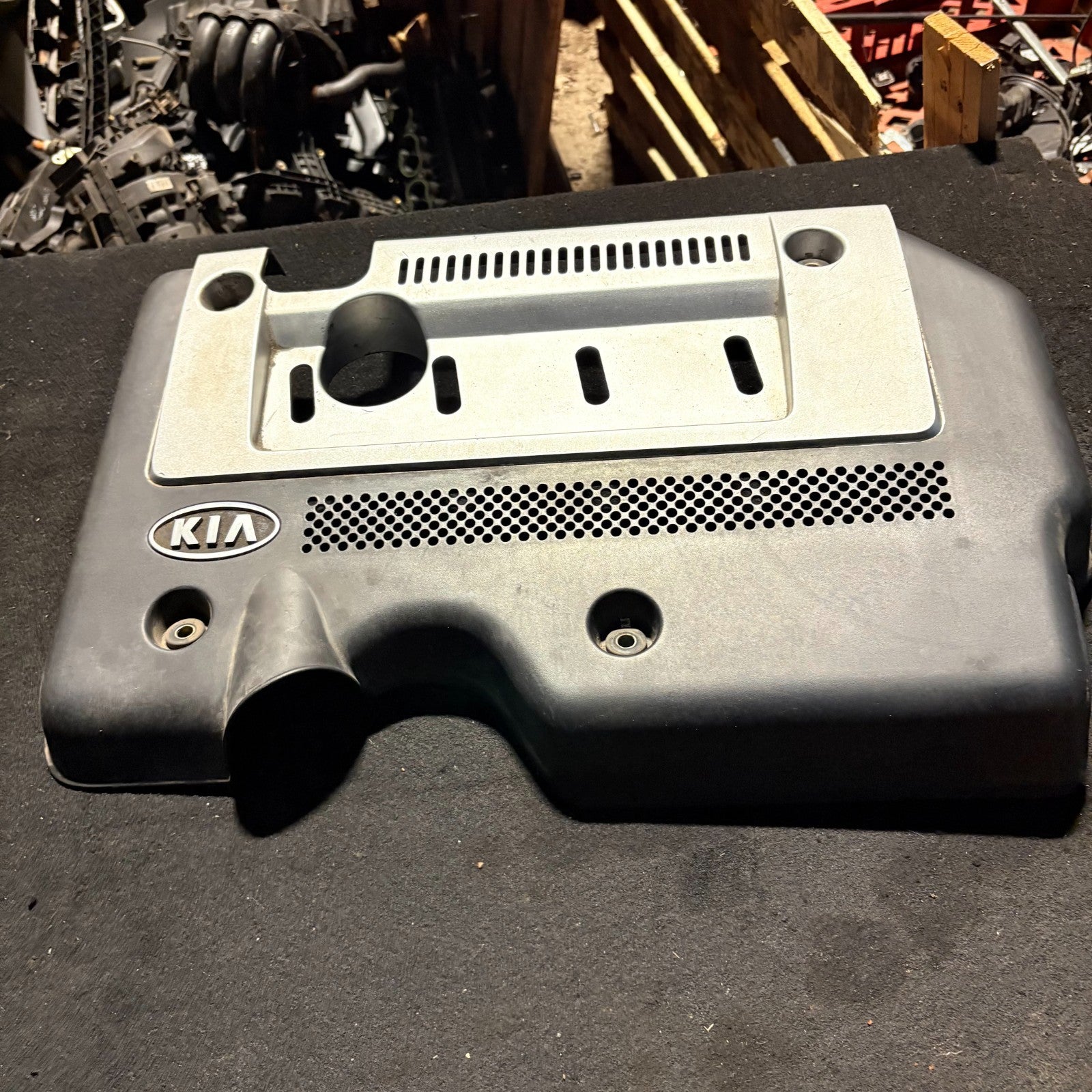 Kia Carens MK1 02-06 2.0 CRDi Diesel Engine Top Cover Trim Shroud