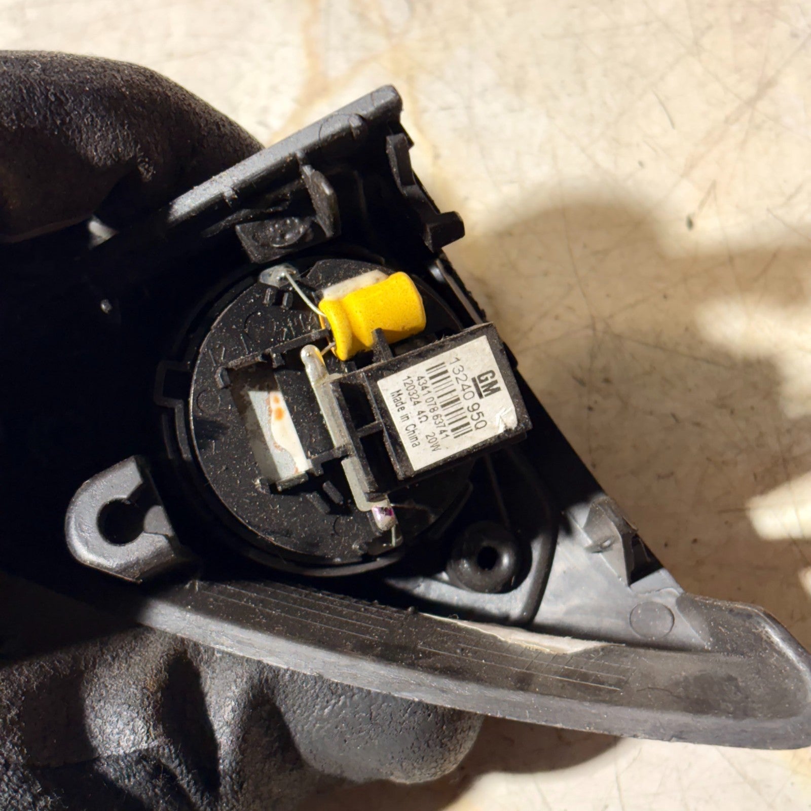 VAUXHALL INSIGNIA SPEAKER TWEETER N/S LEFT DOOR 13240 950 2009-2015
