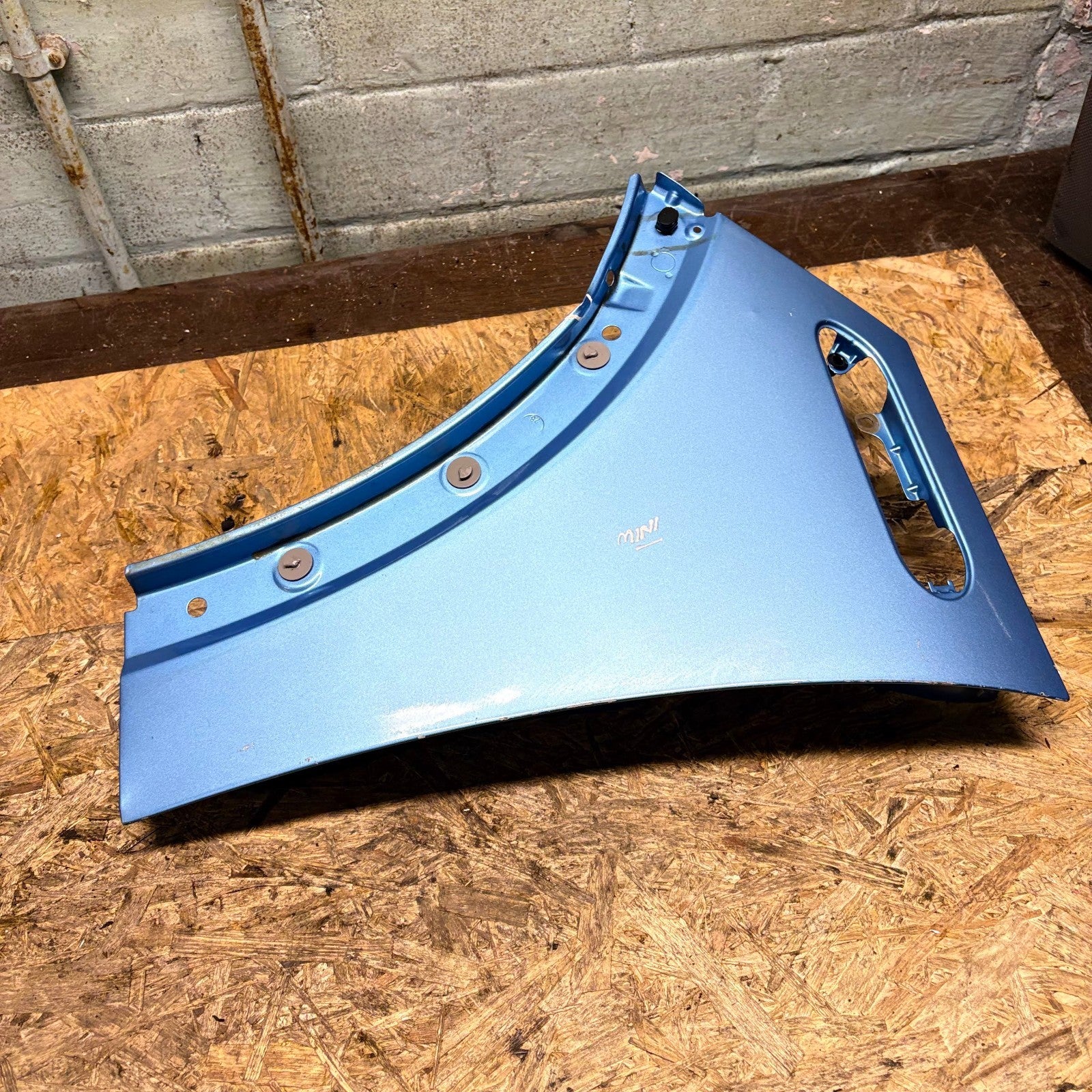 MINI One/Cooper R50/R53 2001-2006 R52 2004-2008 Passenger Front Left Wing Fender