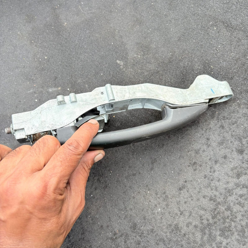 Citroen C3 Picasso 2009-2017 Nearside Front NSF Outside Door Handle 1198G4
