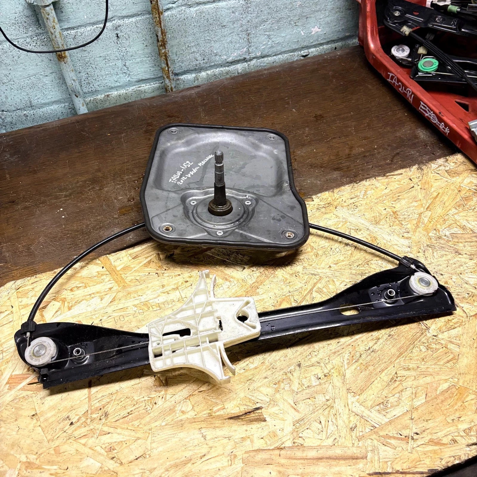 Skoda Fabia Mk2 5J 2007-2014 Rear Left Manual Window Regulator 5J4839401B