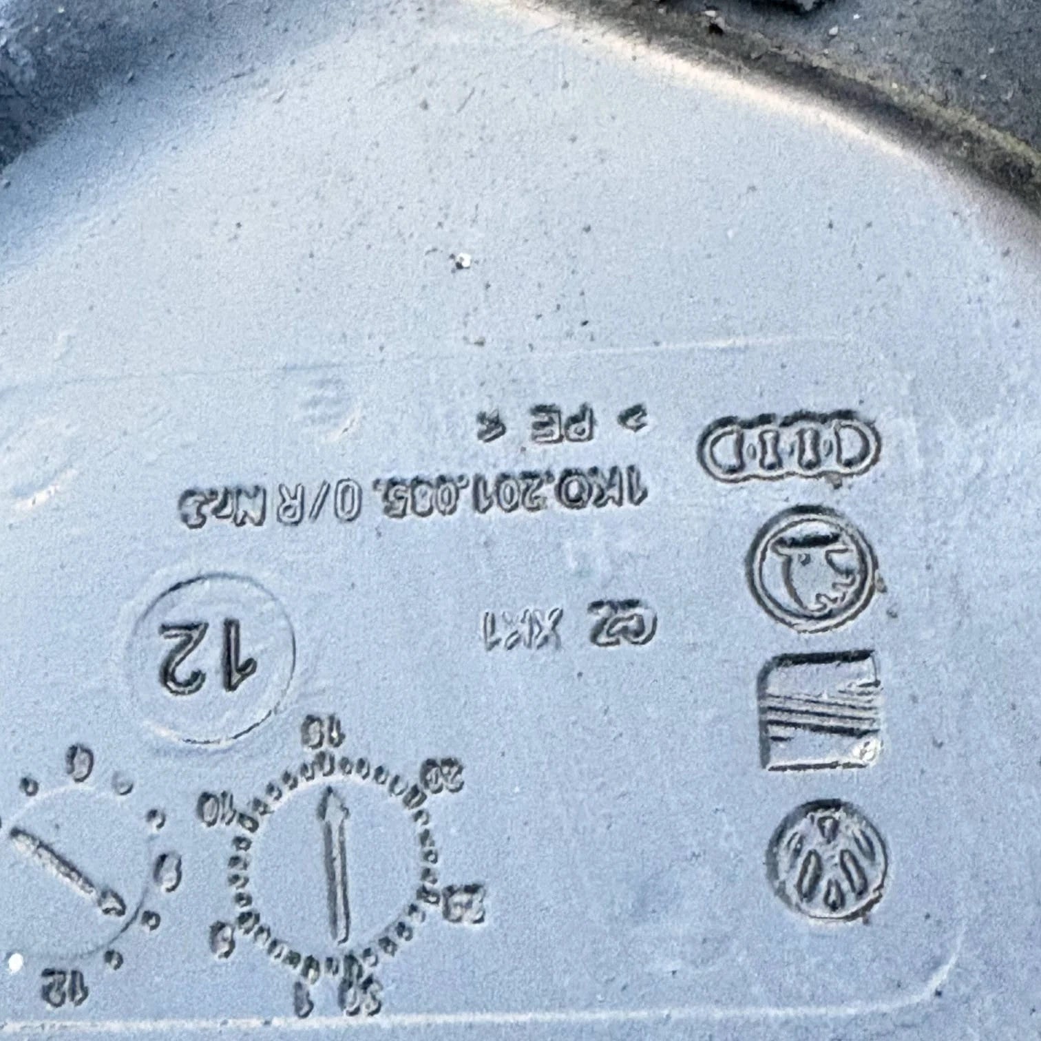 SKODA YETI FUEL TANK PETROL 1K0201085 QR