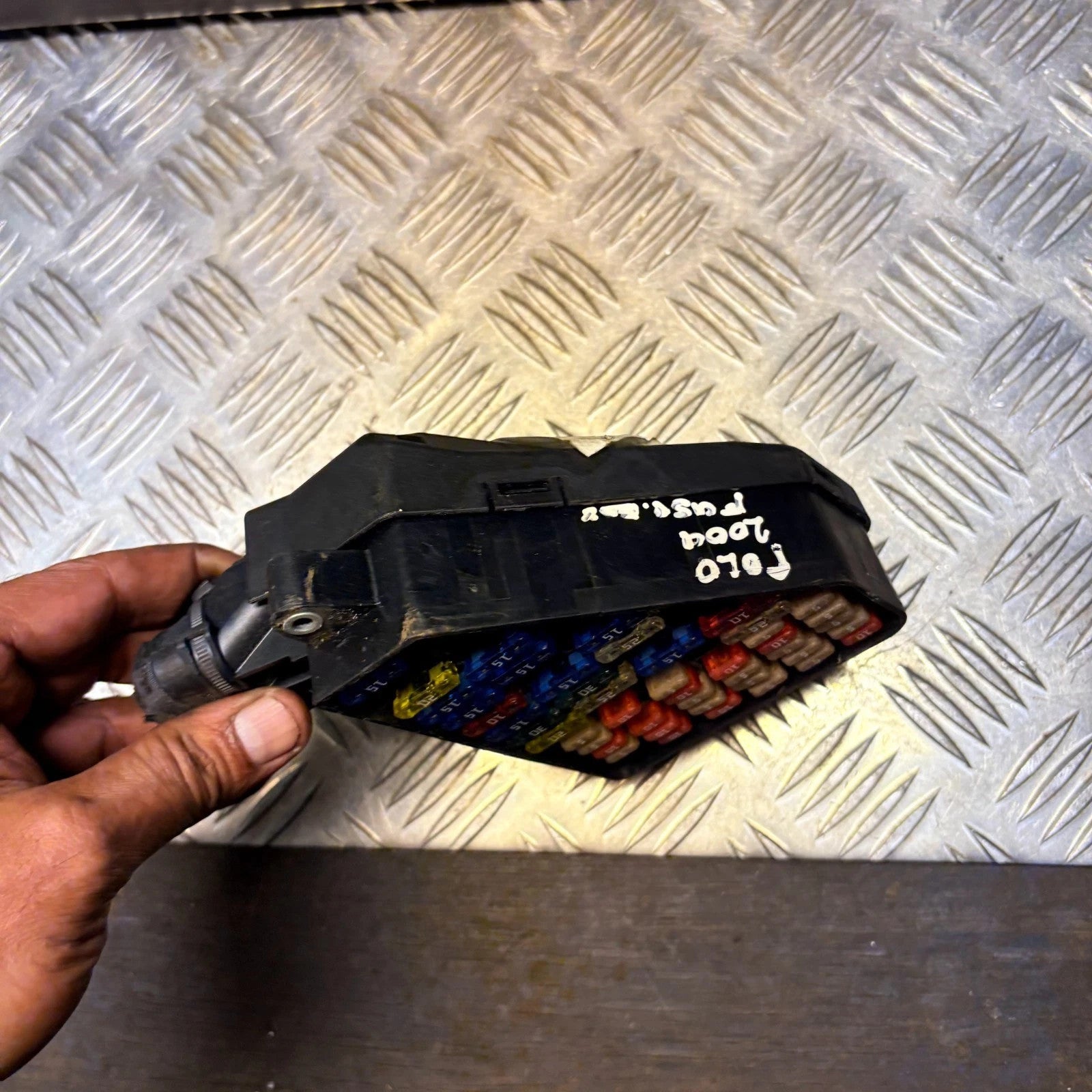 VOLKSWAGEN POLO 2009 FUSE BOX 400009645247