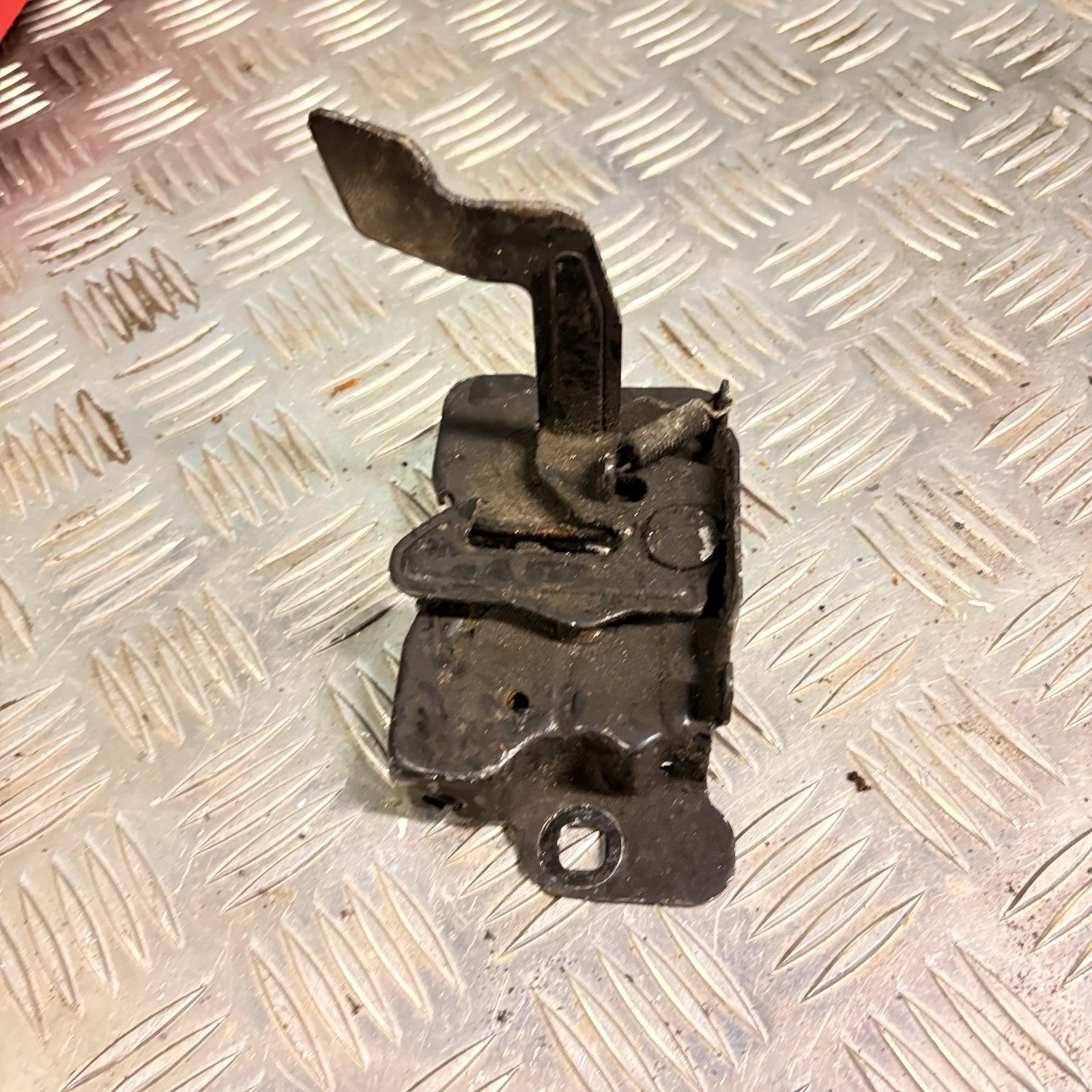Dodge Caliber 2007-2012 Front Bonnet Hood Lock Latch Catch 5 Door Non-SRT