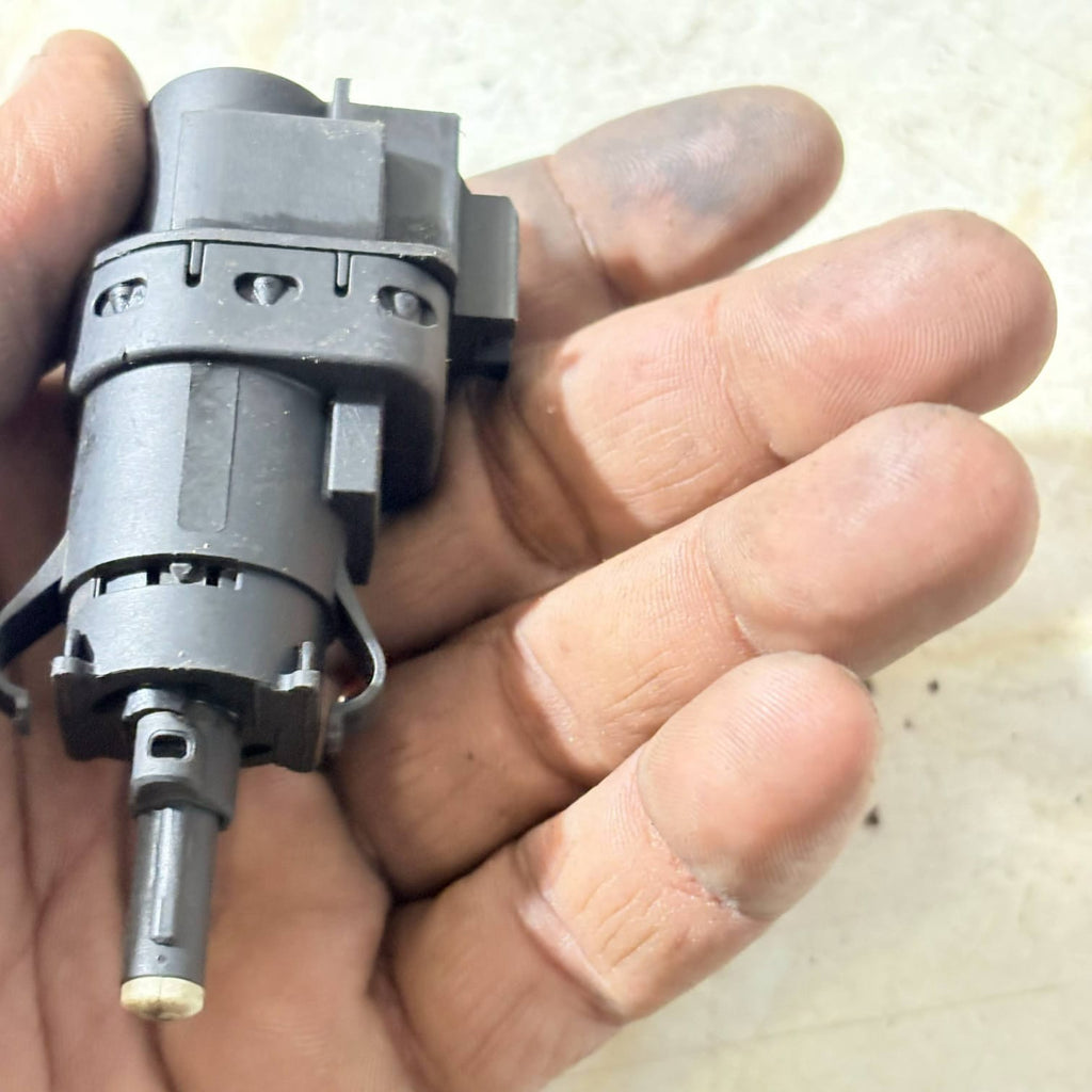 Ford S-MAX WA6 Galaxy Mondeo Fiesta Brake Light Switch 3M5T13480AB