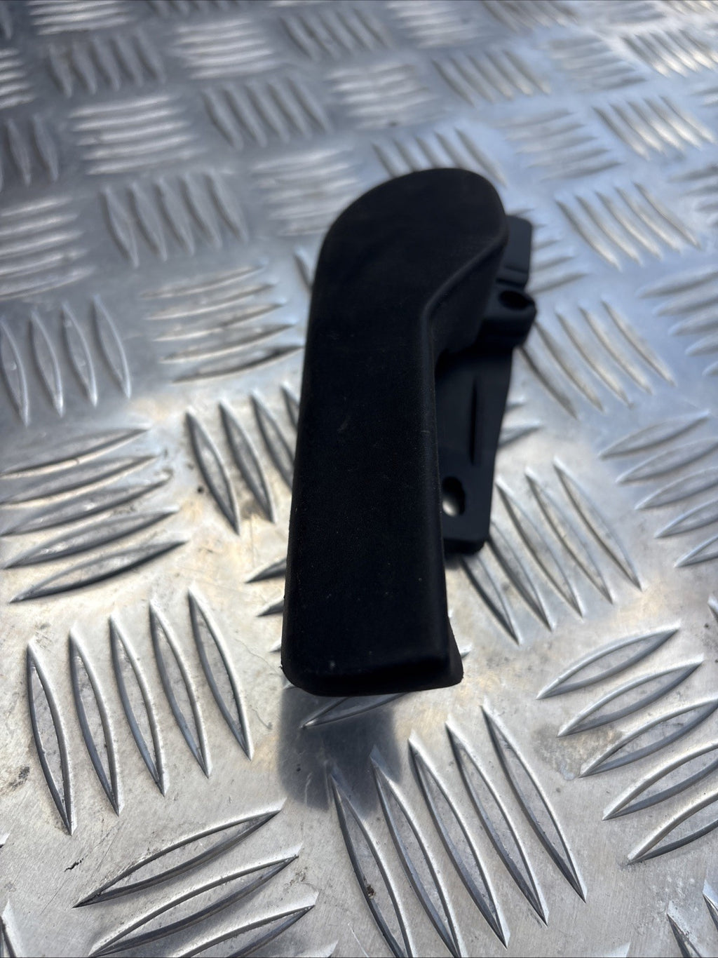 SEAT IBIZIA 6J 2013 BONNET OPEN RELEASE HANDLE 1J1823633C #4A