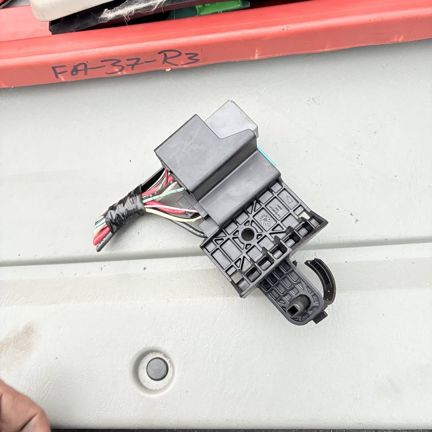 Peugeot 107 Aygo C1 P01-1 Relay Connector 5605 Relays 5606P01 2005-2014