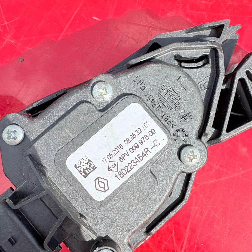 Renault Clio Mk4 (2013-2017) Accelerator Throttle Pedal 180223454R