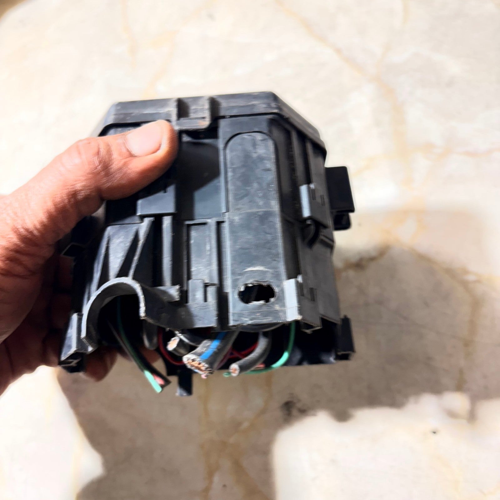 Toyota RAV4 Mk2 2004-2005 Relay Fuse Box Engine Bay Wiring Block Relays