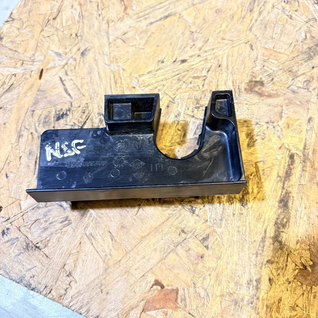 Renault Passenger Front 807339065R NSF