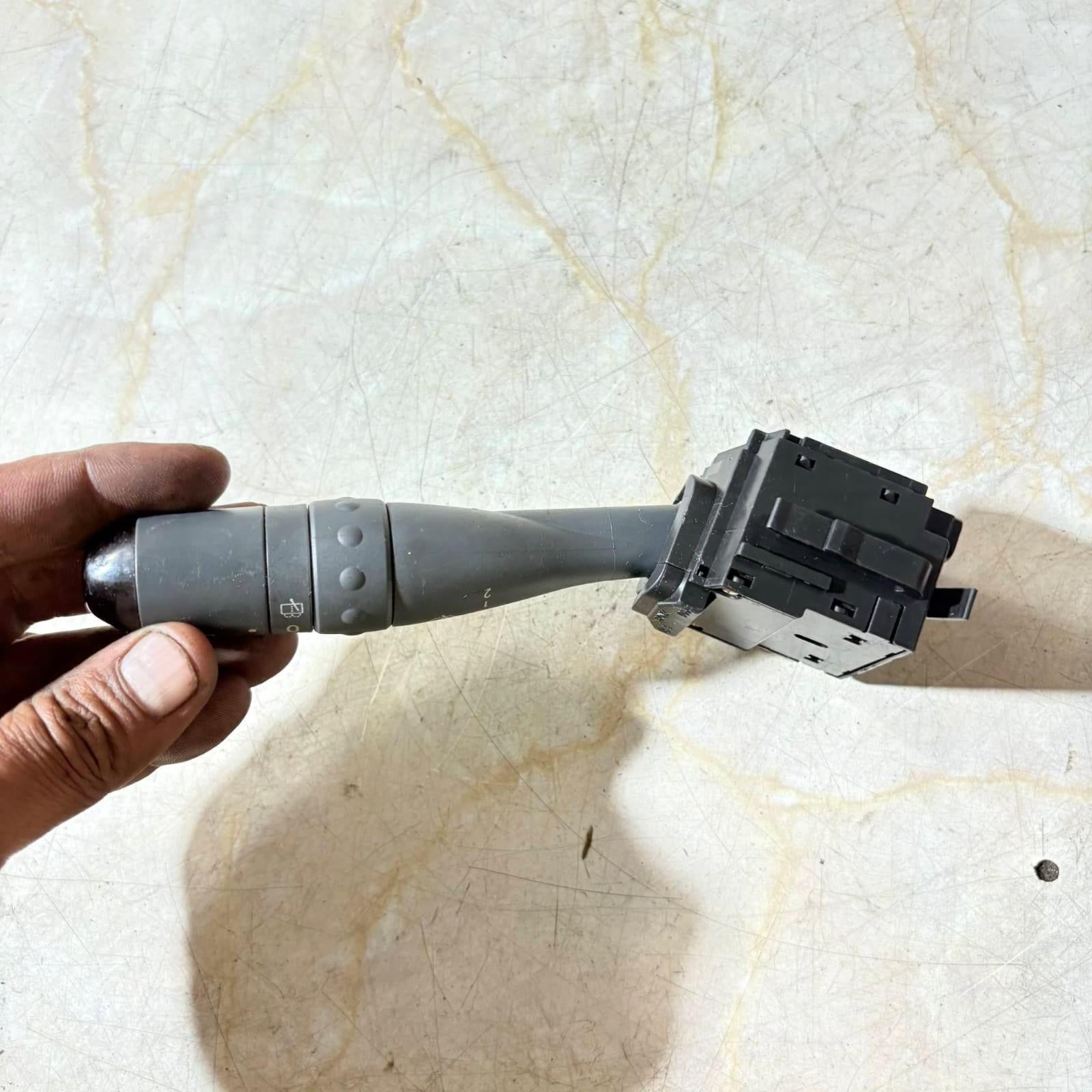 Smart Fortwo 2002-2007 SWITCH WIPER 17D714