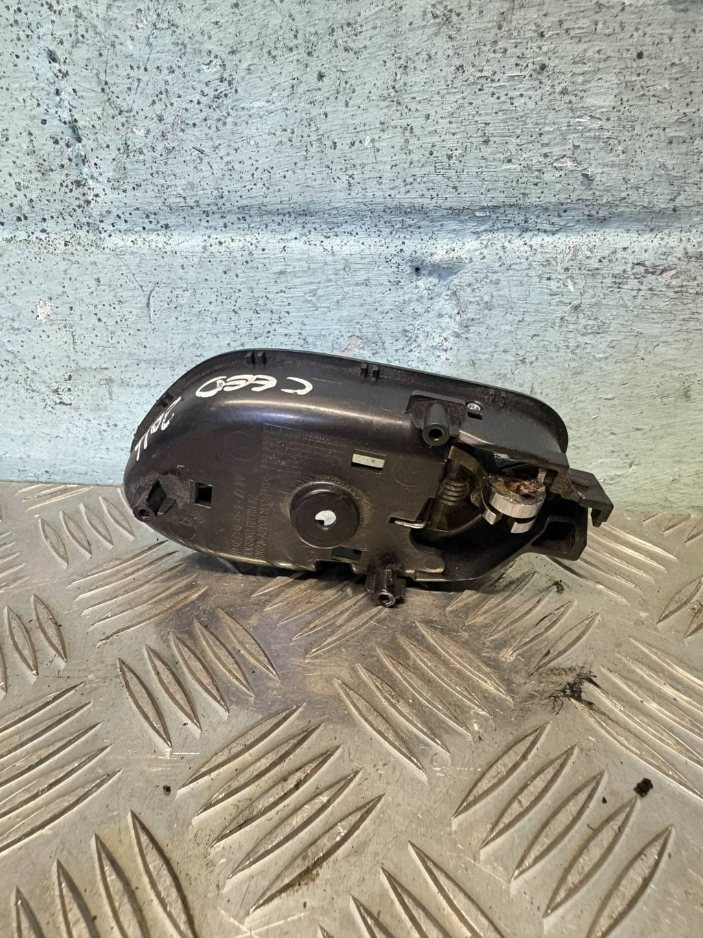 KIA CEED GT MK2 FRONT LEFT PASSENGER SIDE INTERIOR DOOR HANDLE 83623-A2000 2015