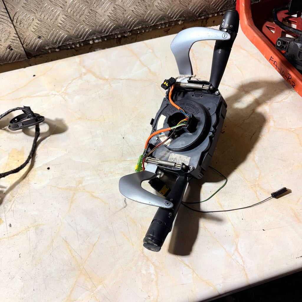 2004 CITROEN C3 Comms Unit and Stalks