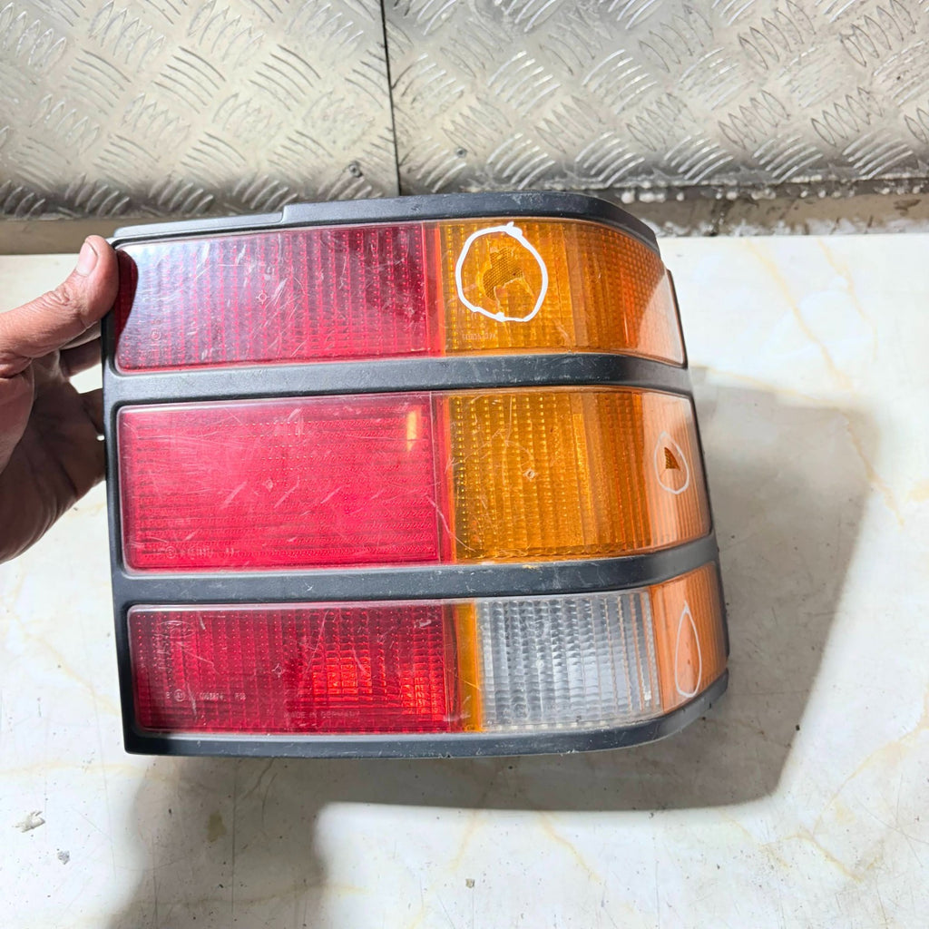 Ford Scorpio Rear Right Side taillight 7R0153374 1988-1993