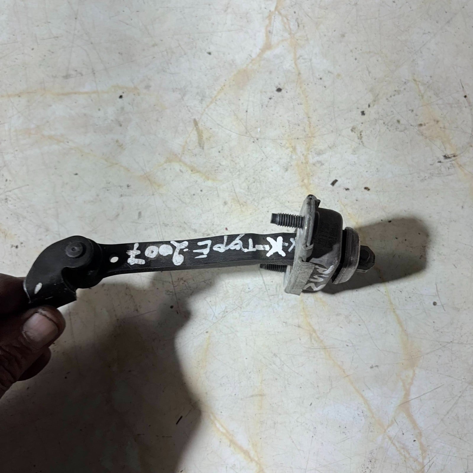 2001-2007 JAGUAR X TYPE NSR REAR PASSENGERS SIDE DOOR CHECK STRAP