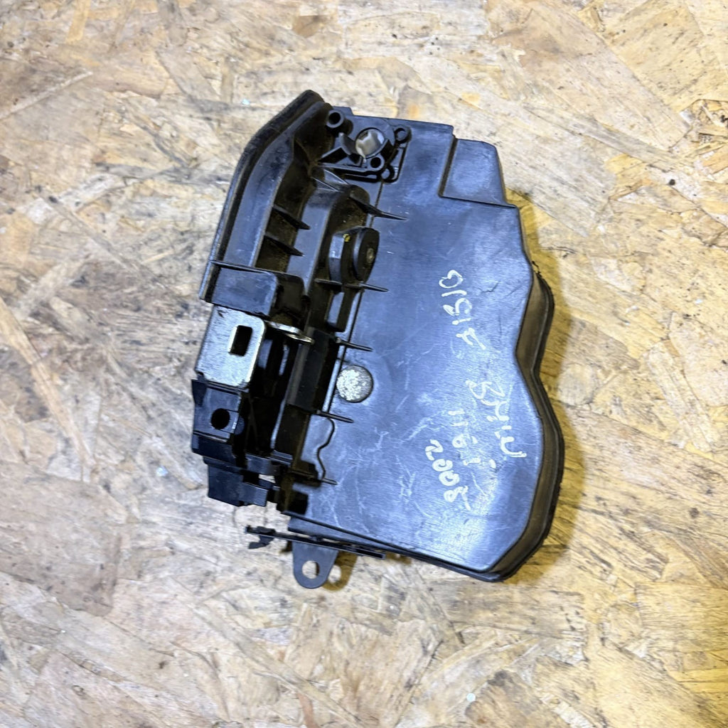 BMW 1 3 5 Series E60 E87 E90 Driver Front Door Latch Actuator Catch 7167066 2005