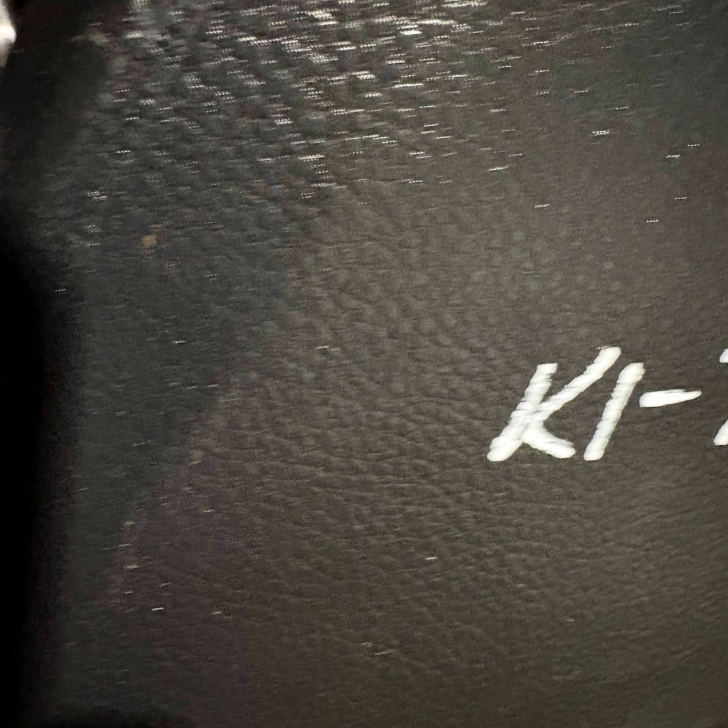 Nissan Murano Z50 2003?2007 CVT Centre Console Leather Armrest with Cup Holders