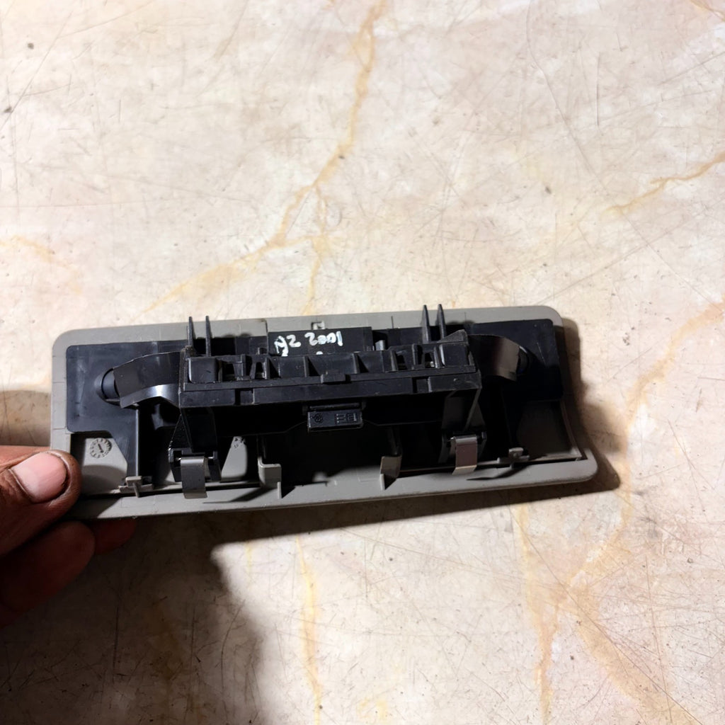 2001 AUDI A1 ULTRASONIC ALARM MOTION DETECTION SENSOR 8Z0951177