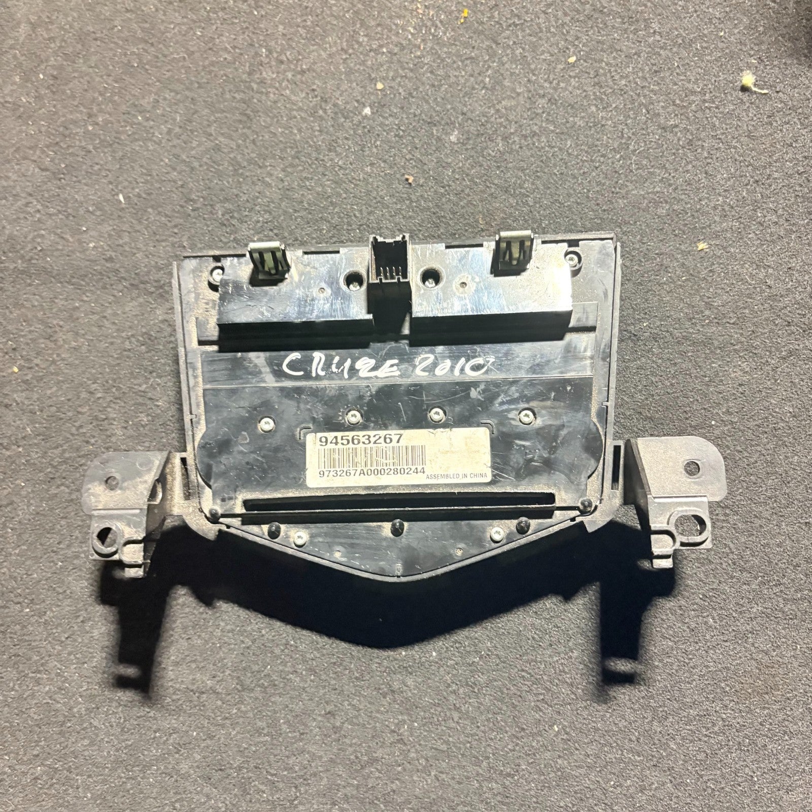Chevrolet Cruze 2009-2012 CD Radio Control Switch 94563267