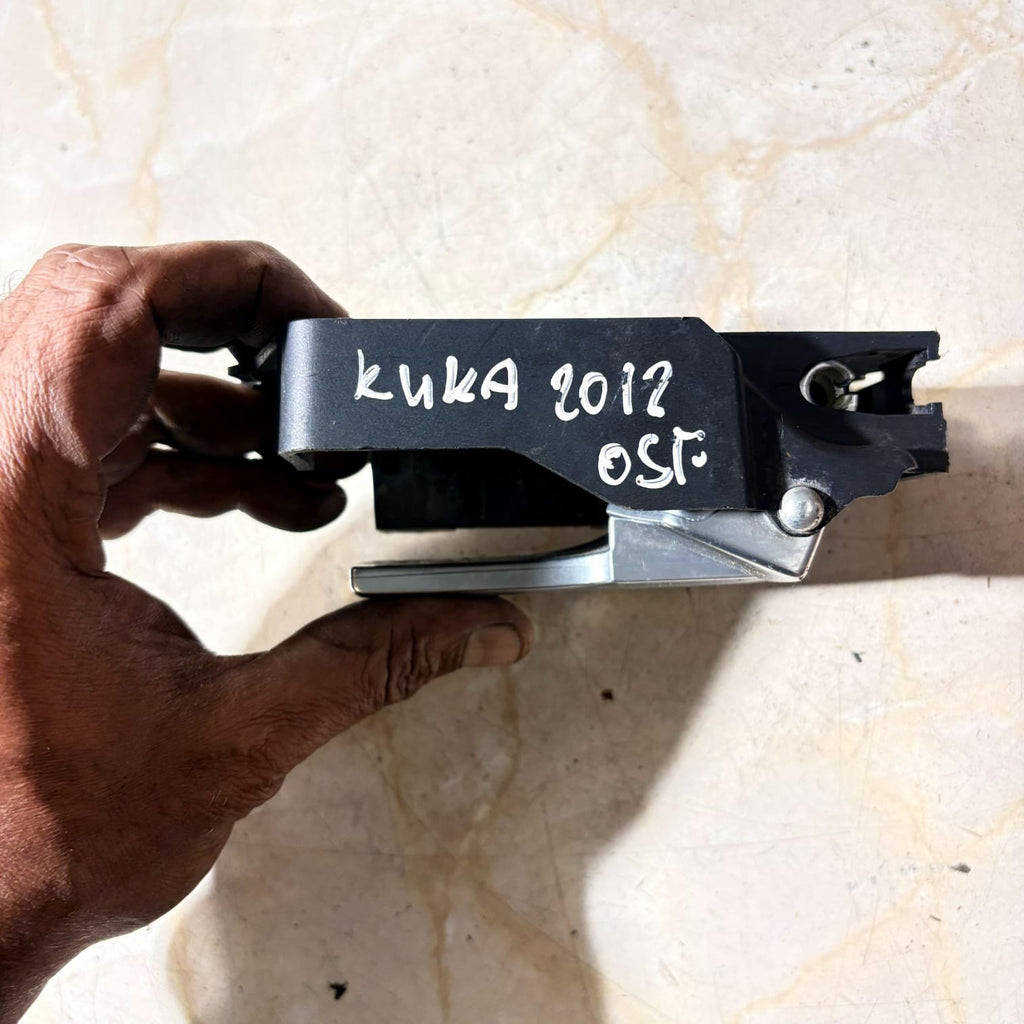 FORD FOCUS MK2 2012 OS INTERIOR DOOR HANDLE-DRIVER FRONT 3M51R22600 OSF