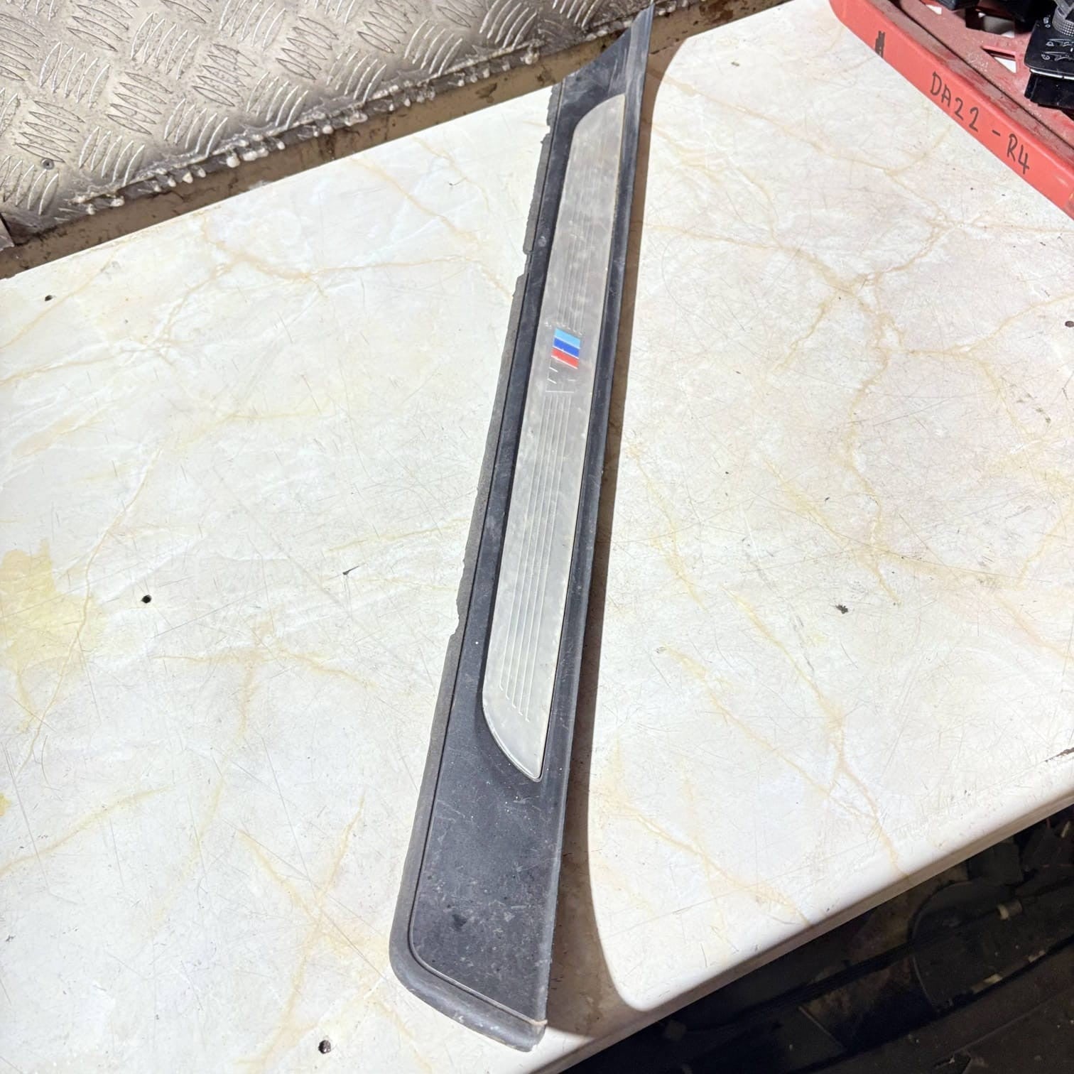 2008 BMW 3SERIES E91 320D LCI ESTATE FRONT LEFT KICK PLATE SILL TRIM 7183109 NSF