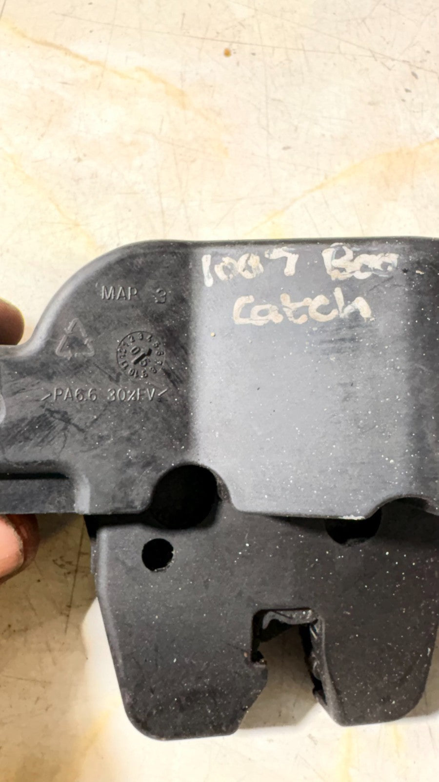 PEUGEOT 1007 BOOT TAILGATE LOCK CATCH 9657614780