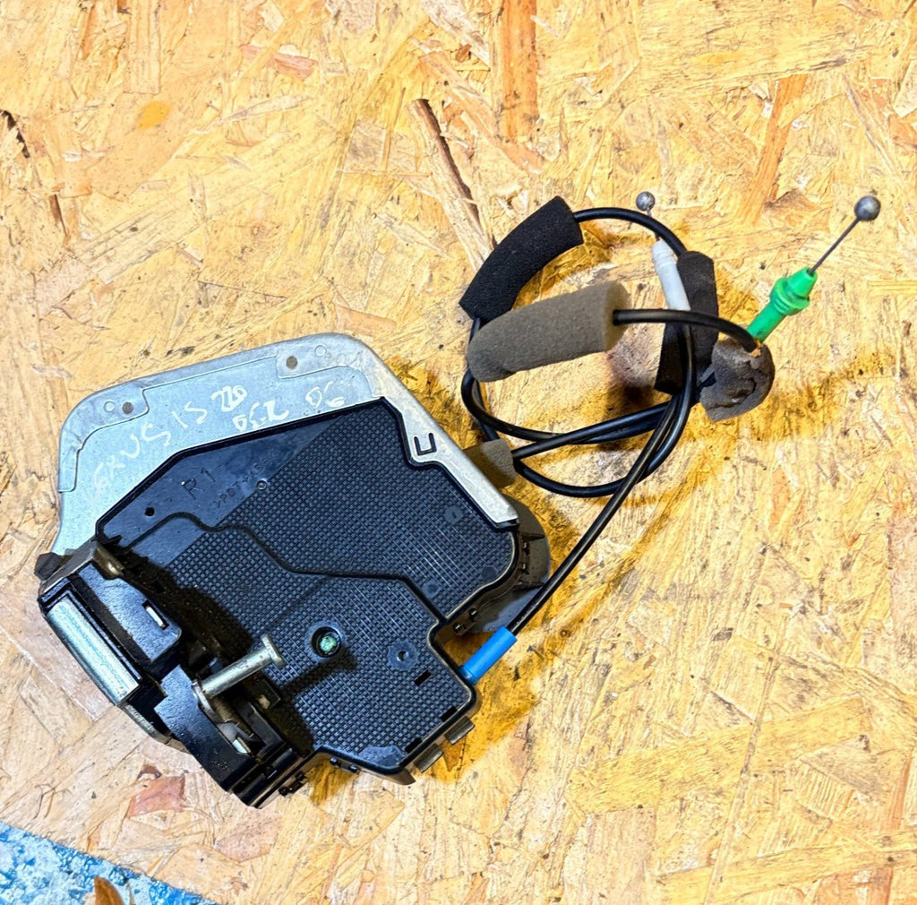 2005-2013 Lexus IS220d IS250 XE20 Rear Right Door Lock Latch 69050-53040