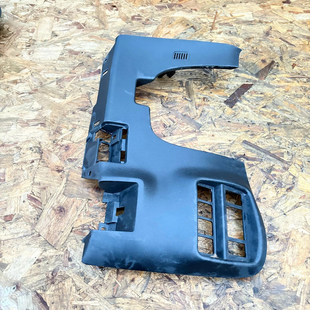 NISSAN JUKE DIG-T 2014-2018 DRIVER SIDE LOWER DASH TRIM