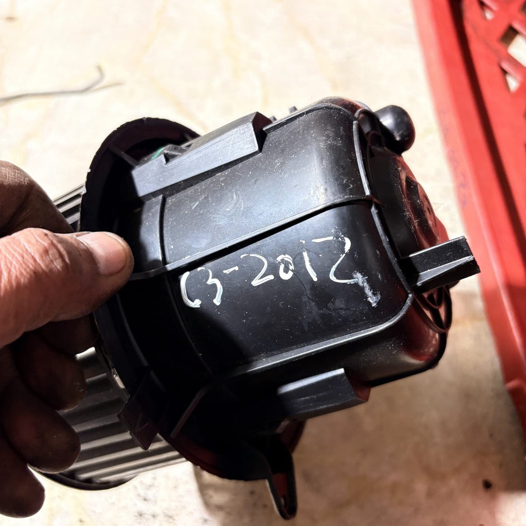 Citroen C3 Mk1 2012 Heater Blower Fan Motor Assembly T4190001 Part +