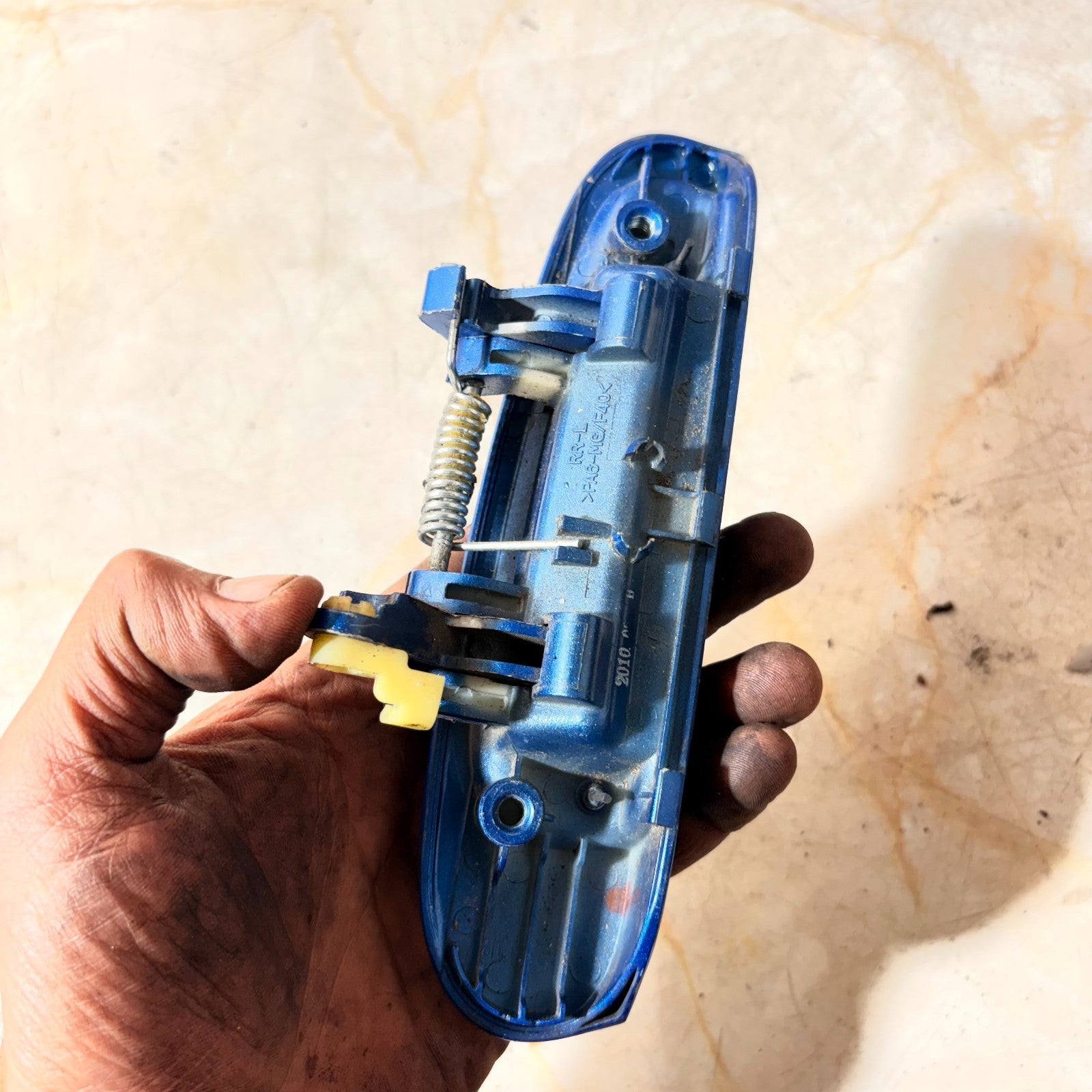 KIA PICANTO 2004-2011 EXTERNAL DOOR HANDLE REAR LEFT PASSENGERS SIDE in BLUE