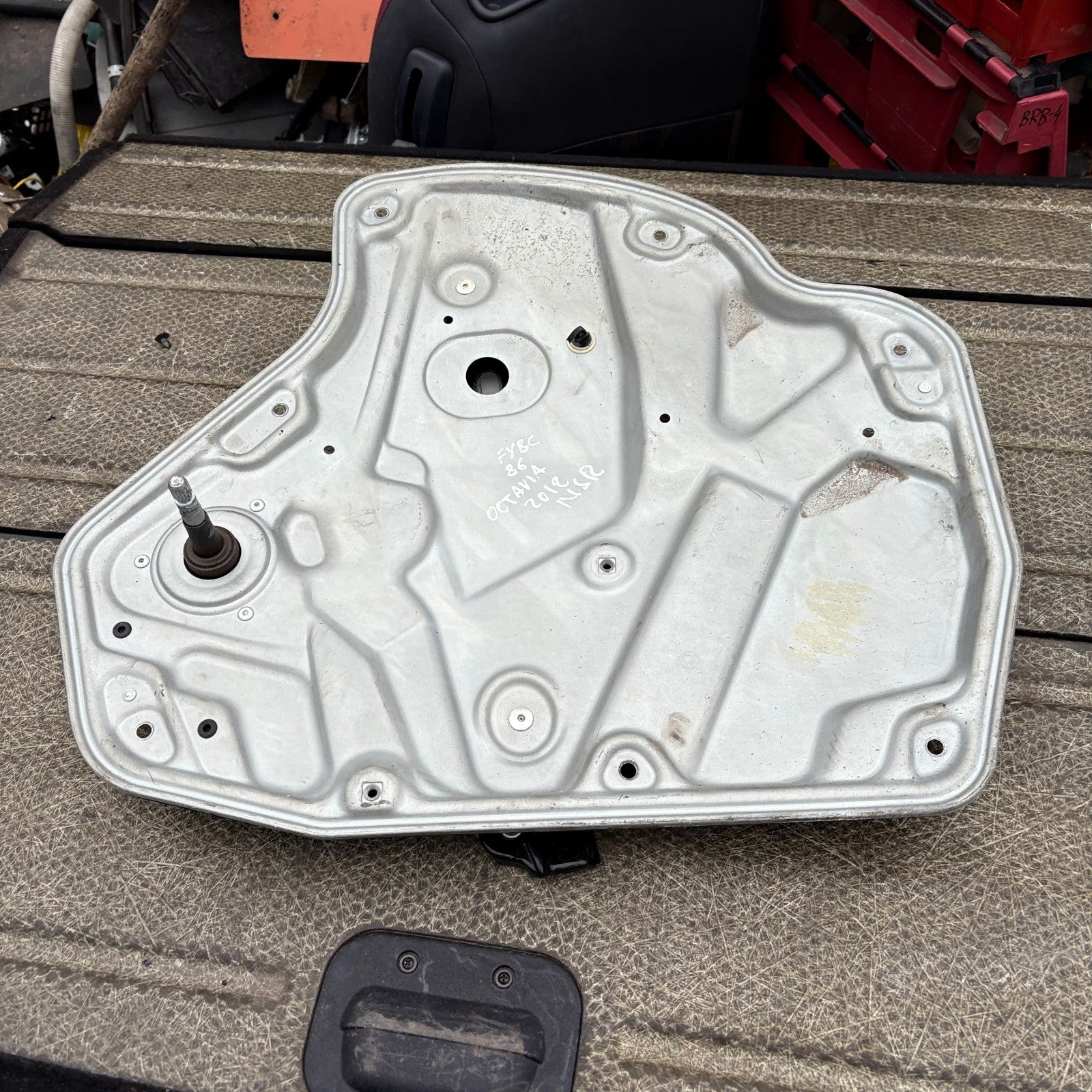 2004-2012 SKODA OCTAVIA PASSENGER REAR LEFT WINDOW REGULATOR MANUAL 117794G