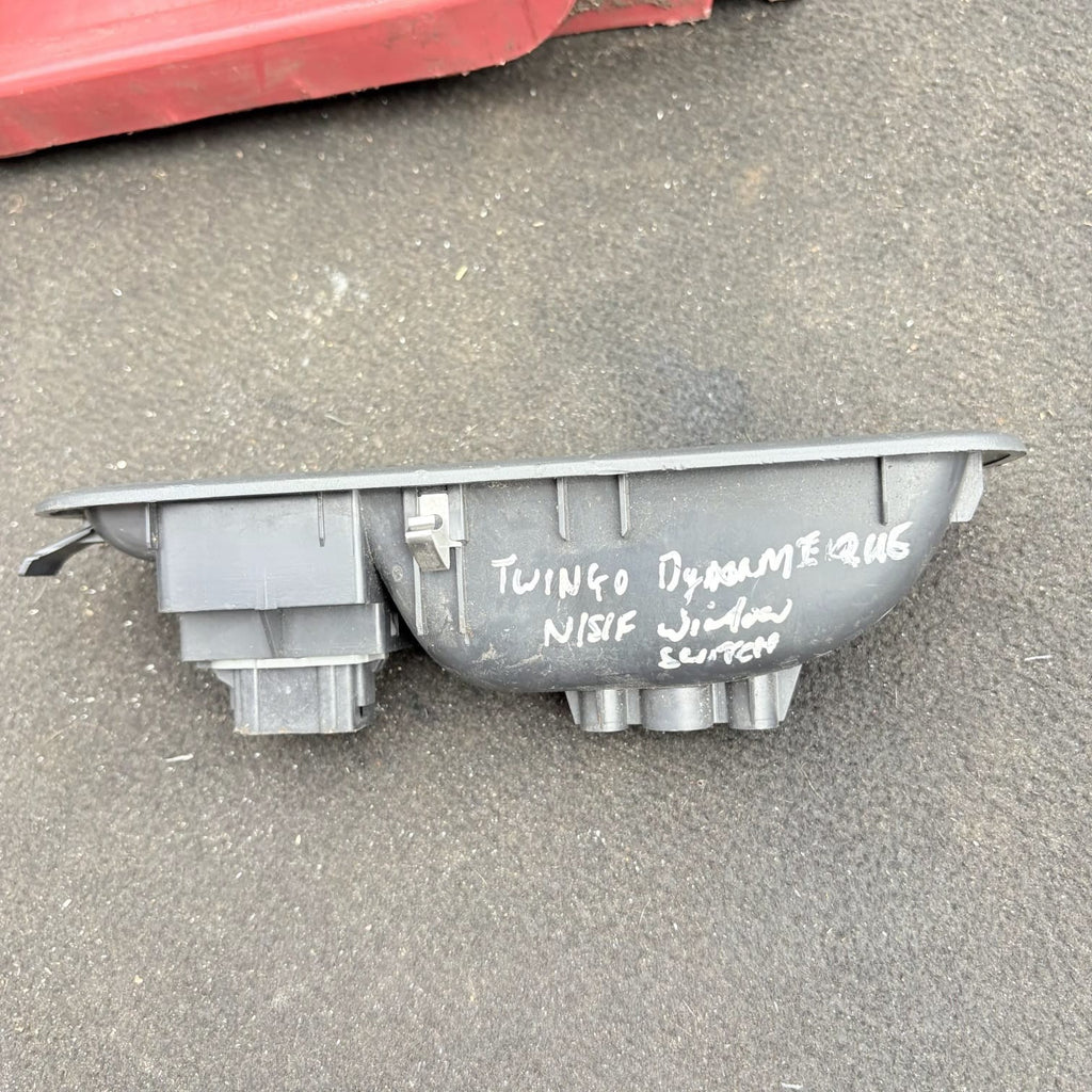 Renault Twingo Mk2 Pre-Face Passenger Front Window Switch 8200356517B