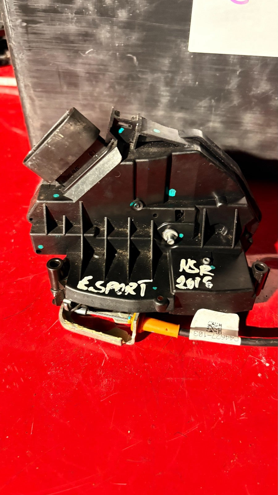 FORD ECOSPORT DOOR LOCK REAR LEFT EN15-A264A27-AB 2018