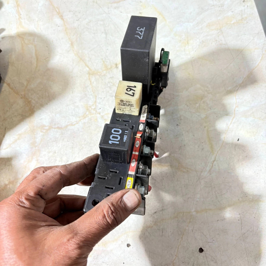 Audi TT 8N Mk1 Battery Fuse Box Relay Carrier 8N0937550A 1998-2006