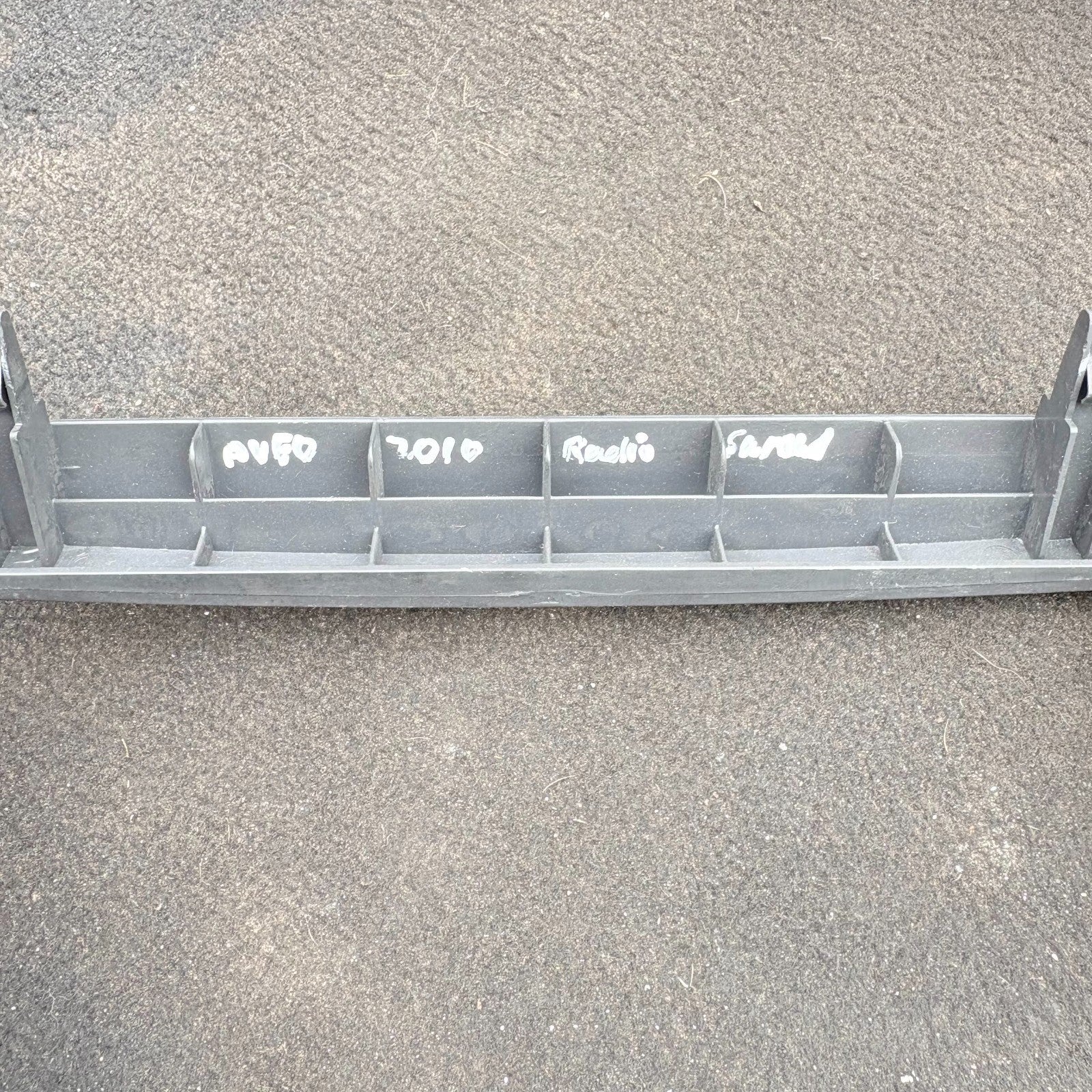 Interior Radio Trim for Toyota Aygo 2005-2014 AB10