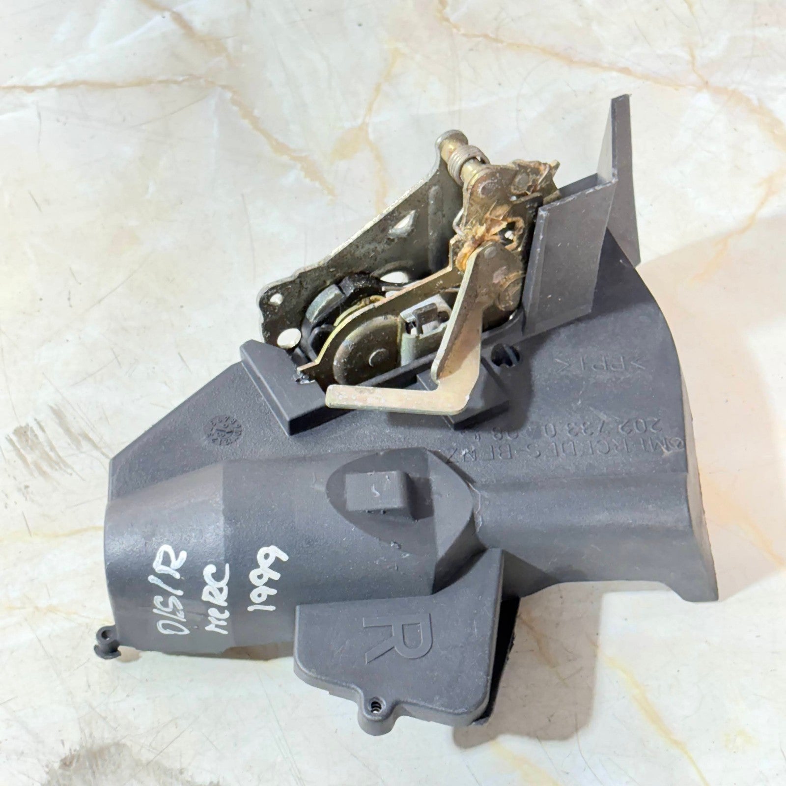 Mercedes C E Class W202 W210 1994-2002 Rear Right Door Lock 2027330408