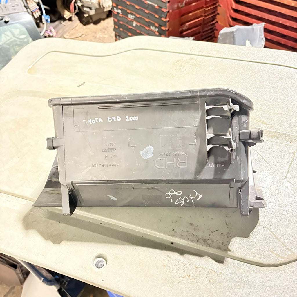 Toyota D-4D Dashboard Glove Box Door Assembly RHD 55550-05040 2000-2001
