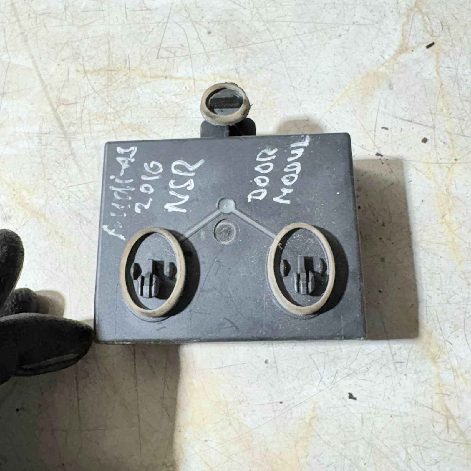 AUDI A3 MK3 (8V) 2013-2020 LEFT REAR DOOR CONTROL MODULE ASSEMBLY 5Q0-959-595E