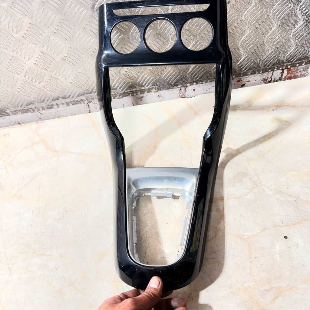 CITROEN DS3 2009-2016 GEAR STICK SURROUND TRIM PANEL 96870055