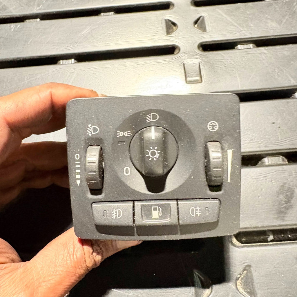 VOLVO V50 2004-2010 HEADLIGHT SWITCH CLUSTER 30739300