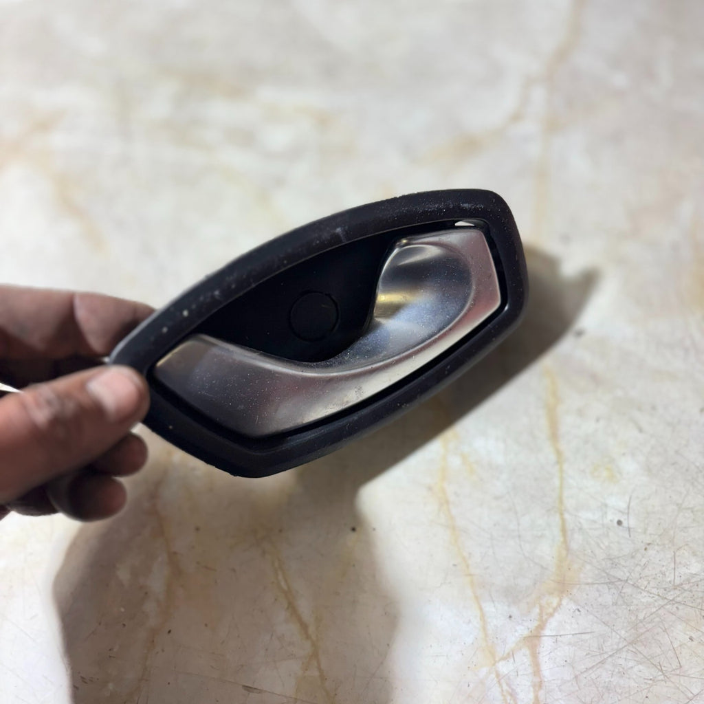 Renault Clio Mk4 2013-2020 Right Offside Front Inner Door Handle 110486